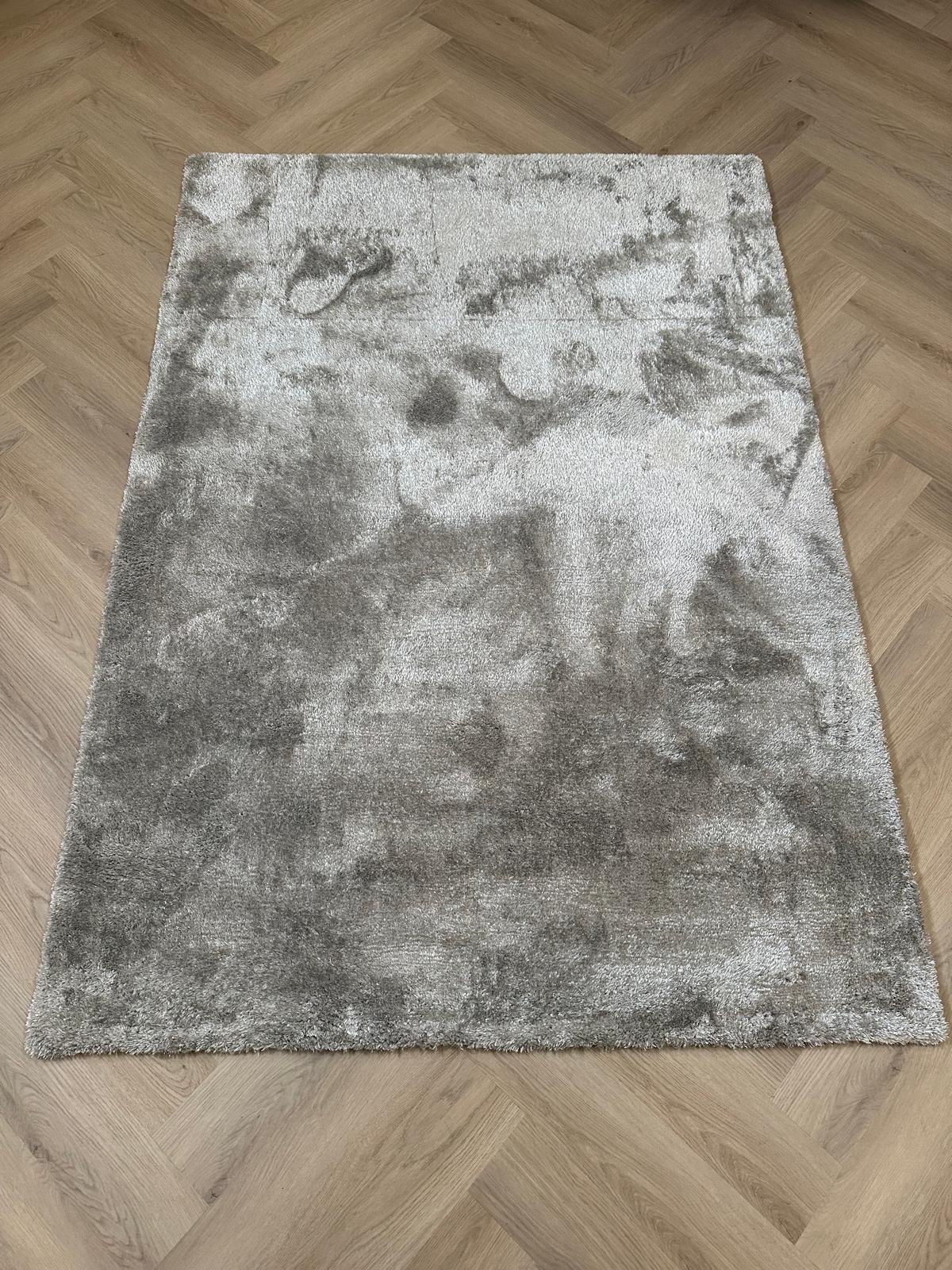 Vloerkleed Shinny div kleuren