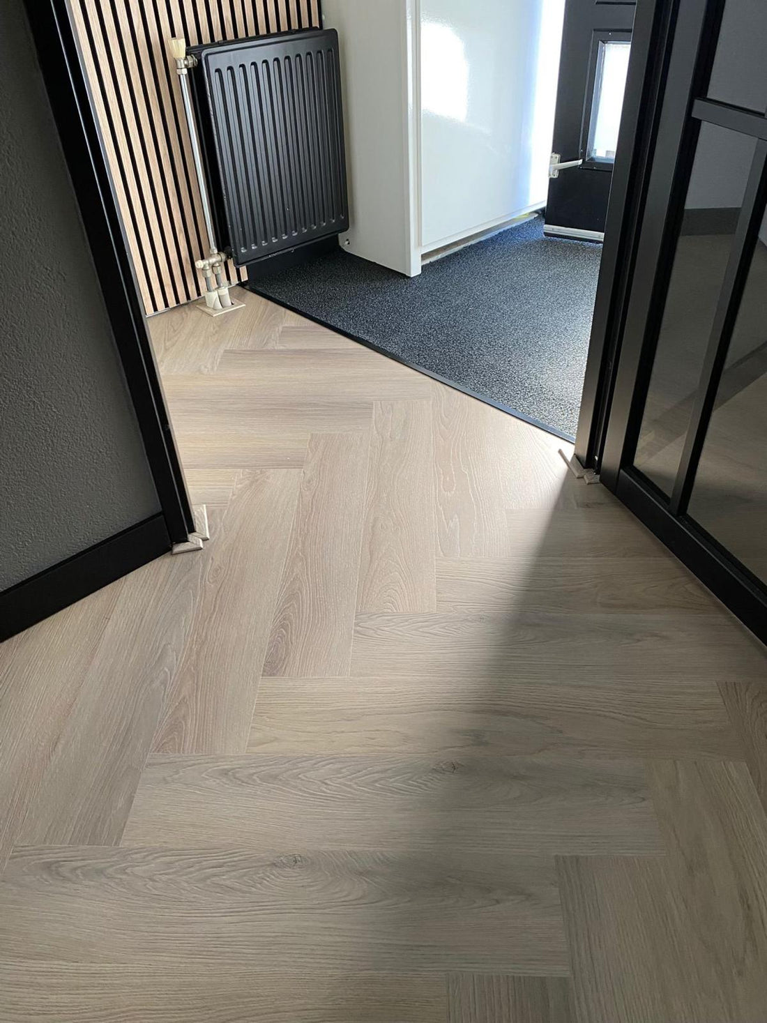 Hoeveel m² vloer heb je nodig? Zo reken je het makkelijk uit.