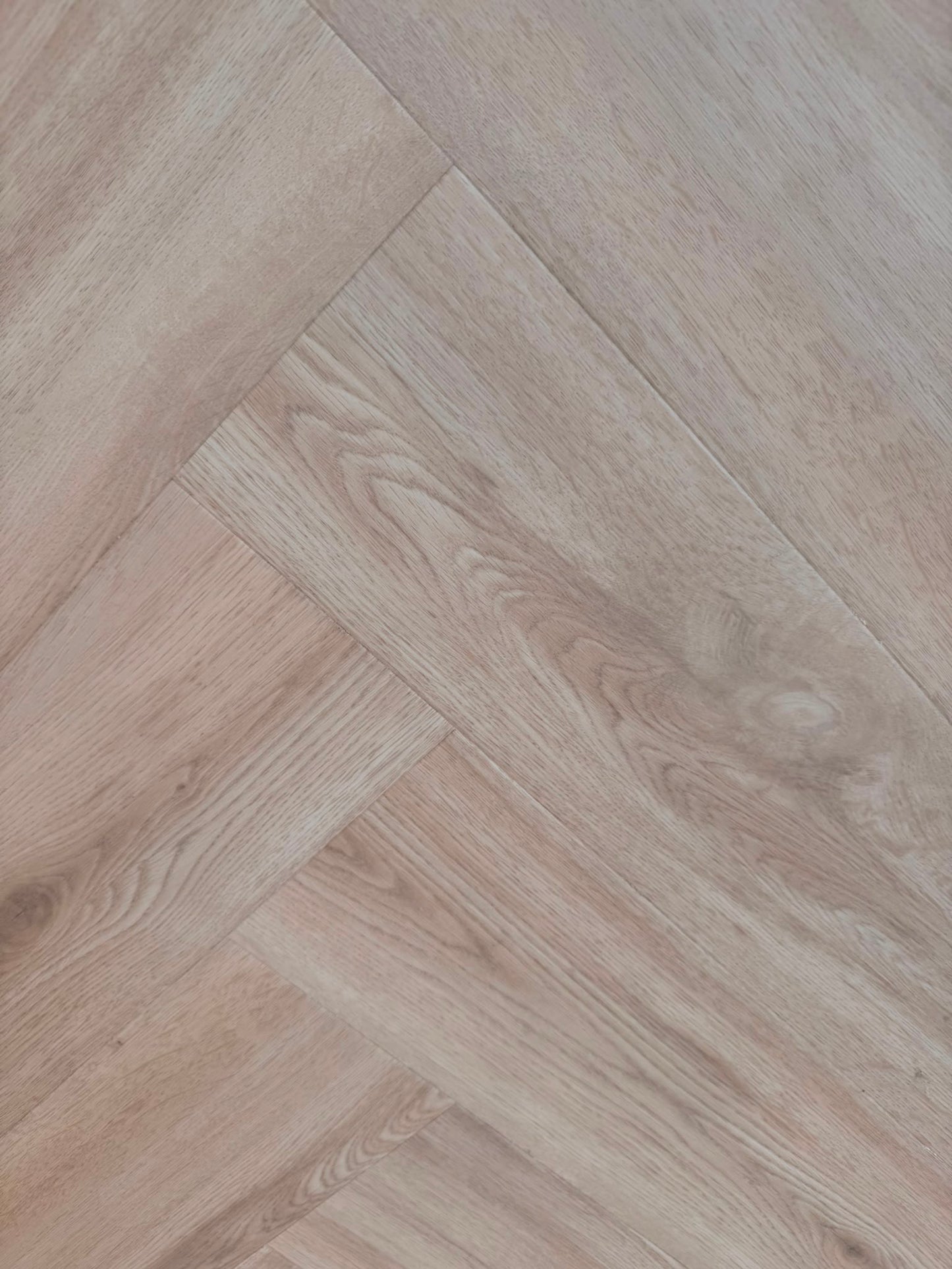 UNS CIN 236 18 visgraat - PLAK pvc