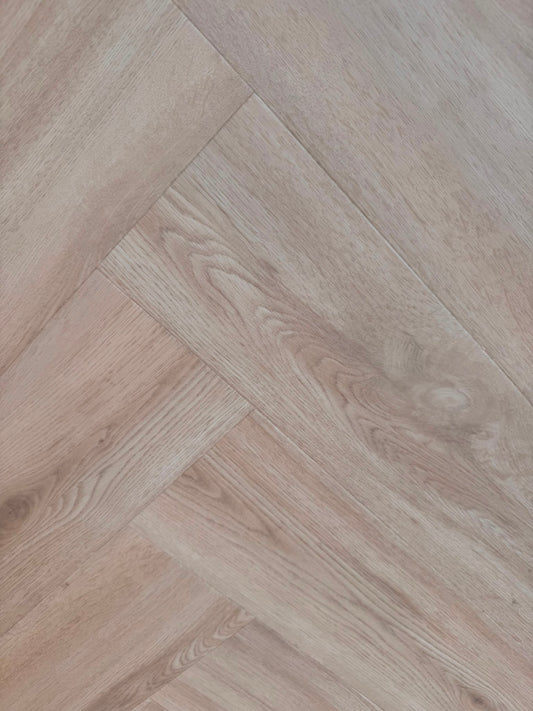 UNS CIN 236 18 visgraat - PLAK pvc